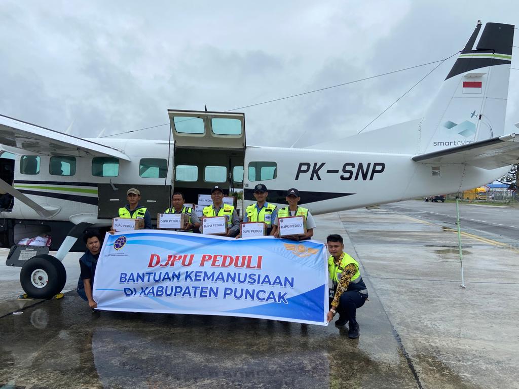 Gambar Artikel Peduli Bencana Kekeringan dan Kelaparan Ditjen Hubud Kirim Bantuan Pada Warga Terdampak di Kabupaten Puncak Papua Tengah